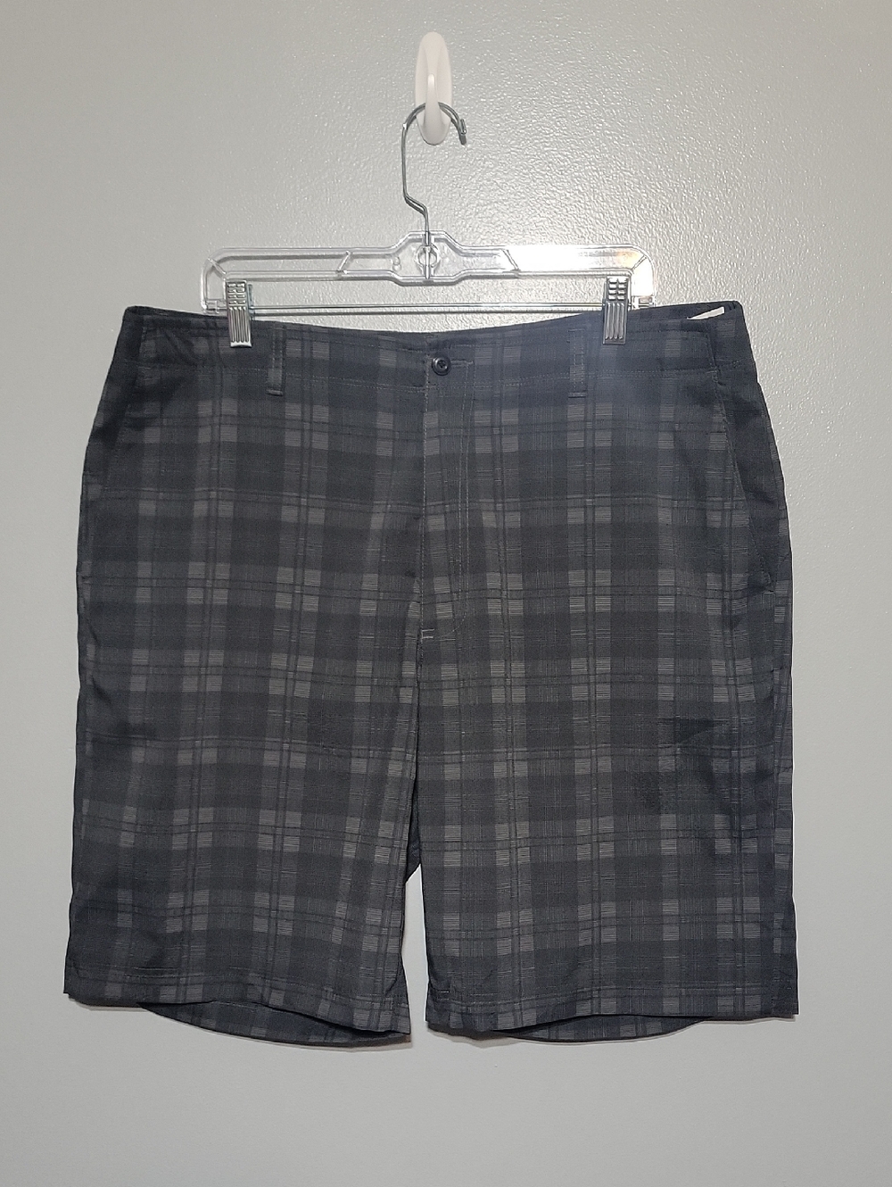 Ben Hogan Performance Lightweight Plaid Black Gray Flat Golf Shorts Sz 38 Travel